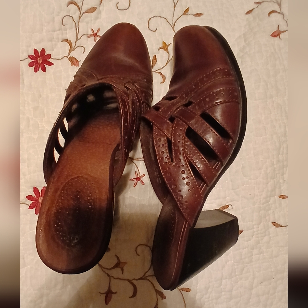 Clark Brand Heel Size 7.5m